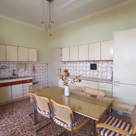 Beautiful With 3 Bedrooms * 阿彻奇洛斯